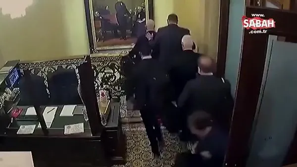 ABD'de büyük güvenlik skandalı! Mike Pence’in yanında taşıdığı nükleer füze kodlarının ele geçirilme tehlikesi kamerada | Video