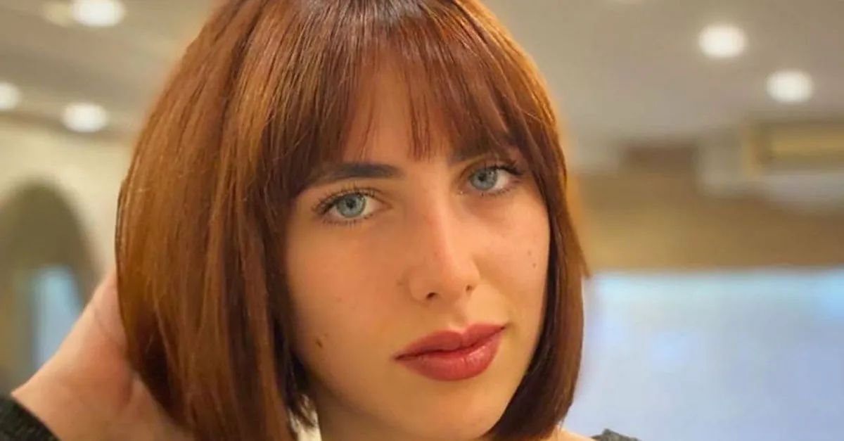 Hülya Avşar'ın kızı Zehra Çilingiroğlu şiddetten rahatsız oldu! Zehra Çilingiroğlu sevgilisi Alaattin…