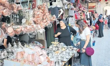 Hoşgörü kentinin göz bebeği: Uzun Çarşı