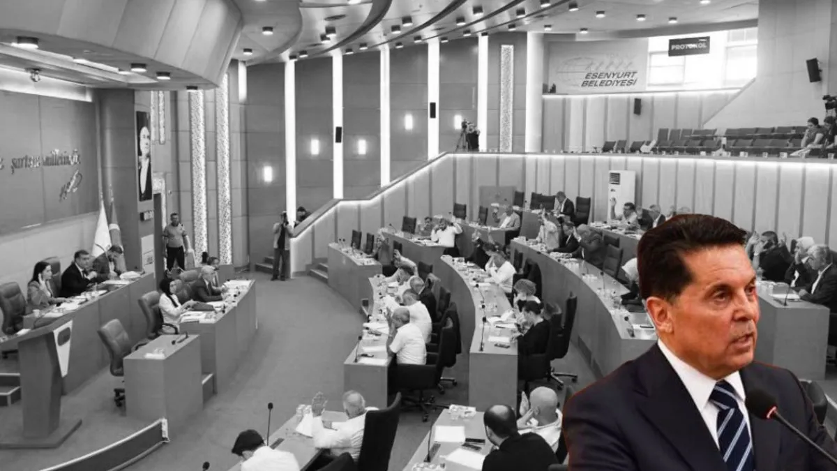 CHP'nin 'kent uzlaşısı' belediyesi Esenyurt'ta bu da oldu: İstiklal Marşı'nı okumadılar, saygı duruşunda bulunmadılar!