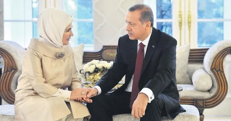 Erdoğan çiftinin Kovid testi pozitif çıktı Liderlerden geçmiş olsun mesajı