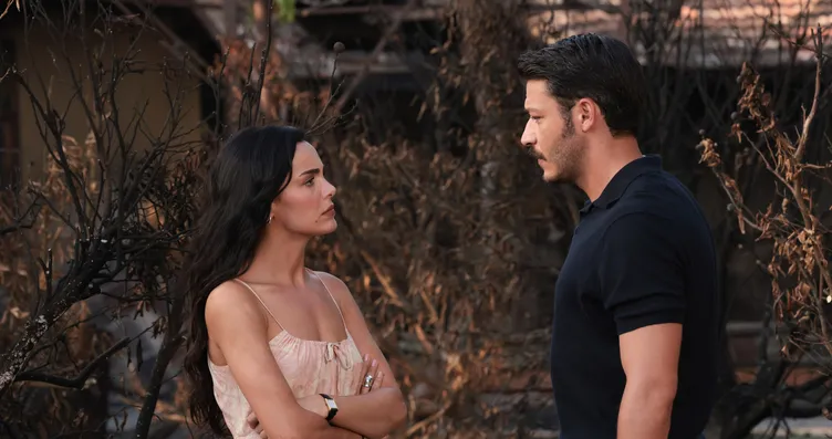 Mercan Köşk 3. Bölüm Fragman | Cemre benim...