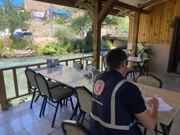 ticaret-il-mudurlugu-turist-bolgelerde-denetimleri-siklastirdi-1785487957947.jpg