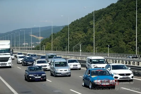 Yola çıkacaklar dikkat! Bolu'da trafik durma noktasına geldi