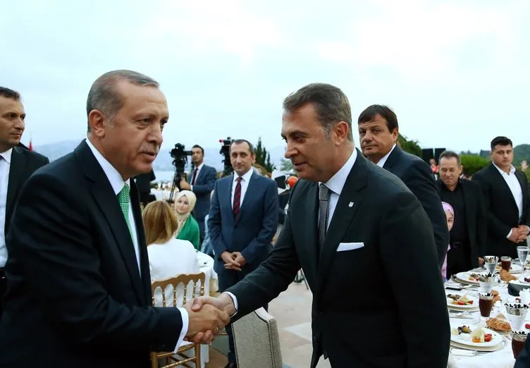 Cumhurbaşkanı Erdoğan sanatçı ve sporcuları ağırladı