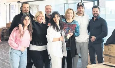 Deprem bölgesine oyuncak TIR’ı