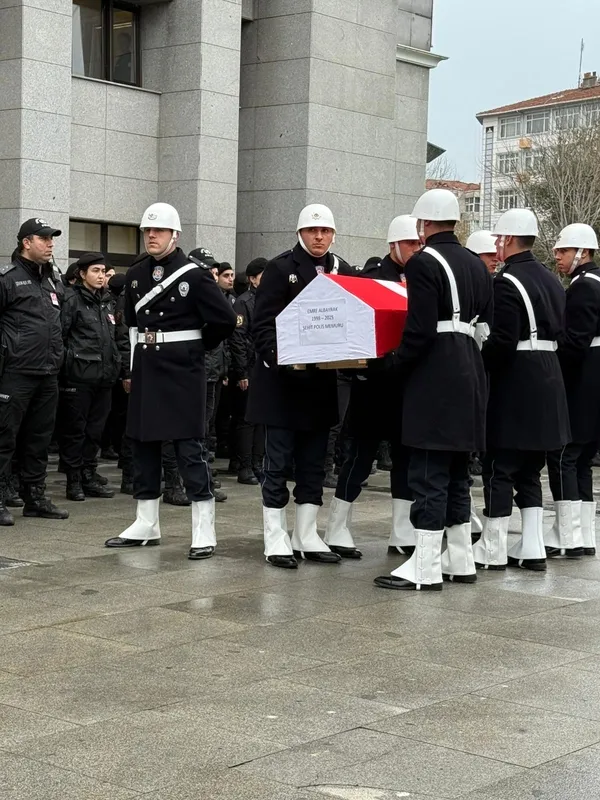 sehit-polise-son-gorev-icisleri-bakani-da-katildi-alcaklarla-mucadelemizi-kararlilikla-surdurecegiz-1765199294003.jpg