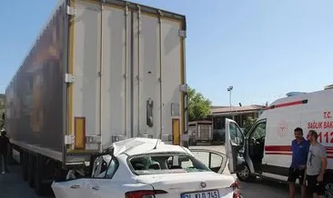 Manisa’da otomobil park halindeki TIR'a çarptı: Baba ve 3 çocuğu hayatını kaybetti! #manisa