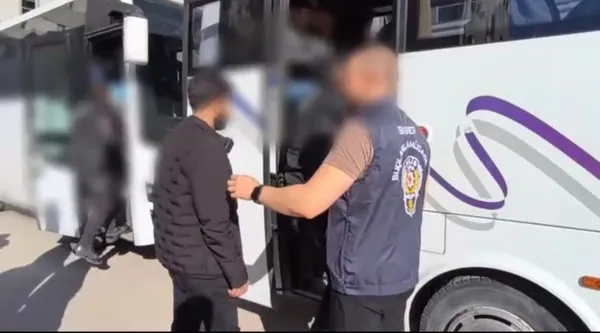 dolandiricilara-yonelik-yapilan-operasyonlarda-74-kisi-yakalandi-1760810023292.jpg
