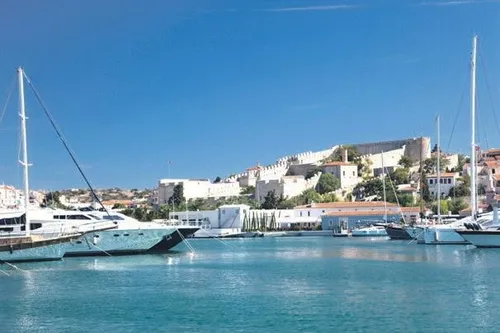 bir-ege-masali-cesme-1788015101714.jpeg