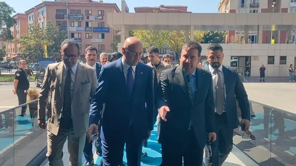 adalet-bakan-yardimcisi-can-tuncaydan-bakirkoy-adliyesine-ziyaret-1787130615477.jpg