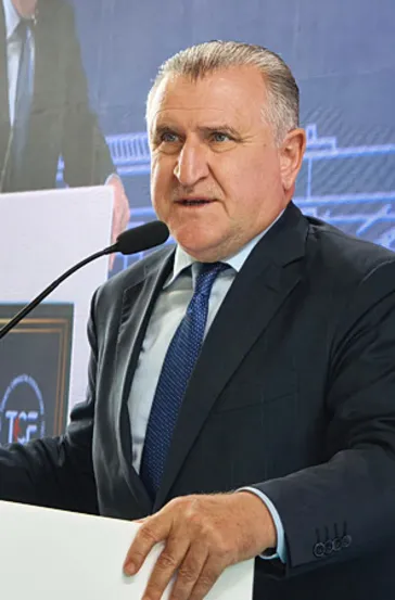 Bakan Bak’tan Fenerbahçe Tarfin’e tebrik