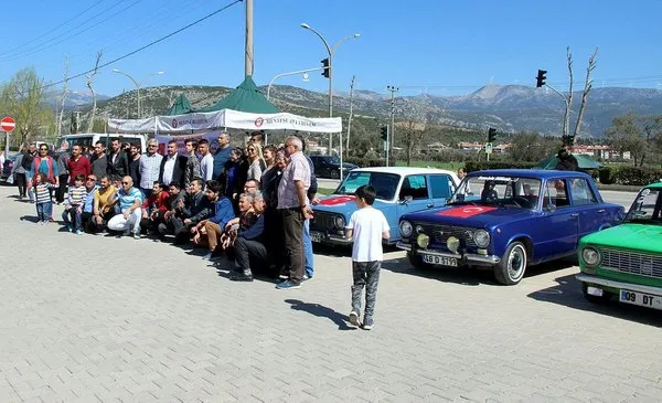 Hacı Murat araçlarla Mehmetçik'e destek konvoyu