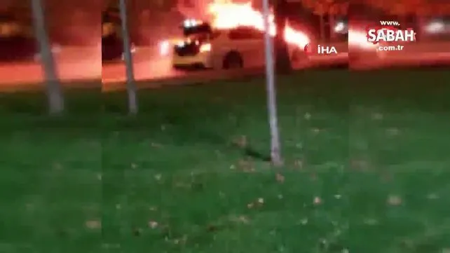 Son dakika! İstanbul Kartal'da park halindeki lüks otomobil alev alev yandı | Video