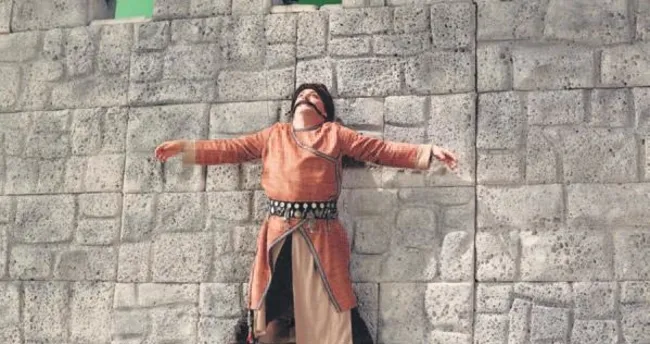 Çılgın dublör savaşta!