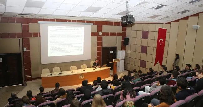 Οι τουρκοελληνικές σχέσεις συζητήθηκαν στο Πανεπιστήμιο Akdeniz