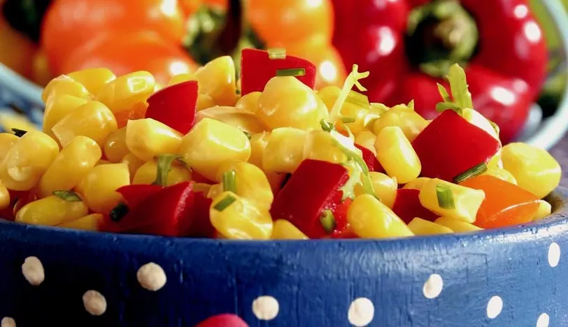 Mısırlı Salata