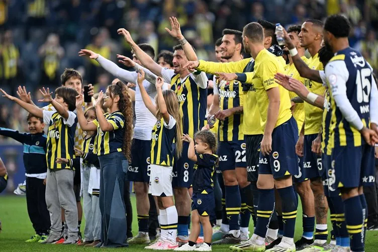 İsmail Kartal 3 ismin biletini kesti! Fenerbahçe’de ara dönemde yollar ayrılacak...