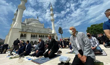 Diyanet ile Cuma namazı nasıl kılınır, kaç rekattır? Cuma namazı kılınışı, okunacak dualar ve sureler