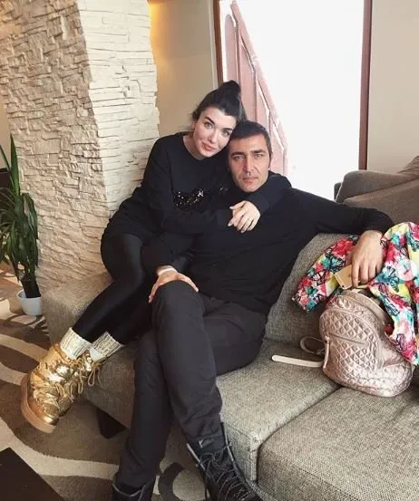 Karin Keyfini Doyasiya Cikardilar Magazin Haberleri