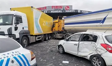 Kayseri’de feci kaza: TIR, 5 aracı biçti: 9 yaralı!