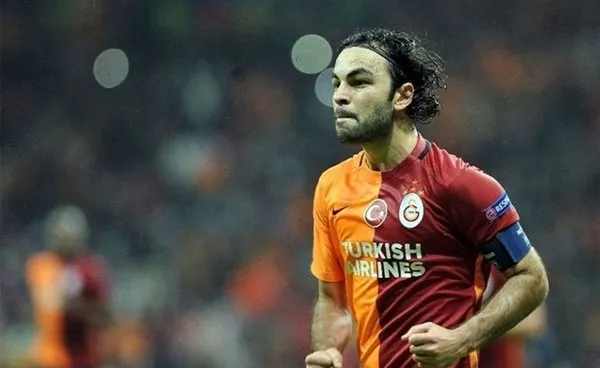 Ünlü futbolcular ve lüks otomobilleri