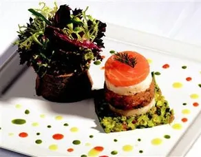 Güllaç Katları Arasında Somon Tartar