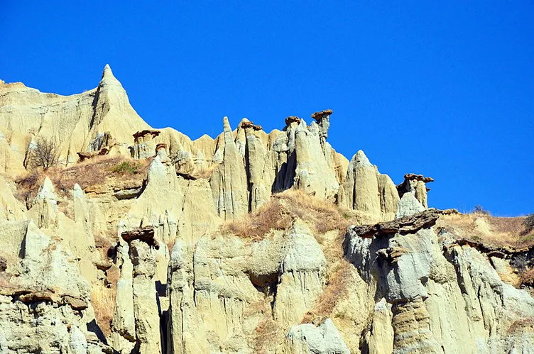 Manisa’nın yeni gözdesi: İşte Kula Peribacaları!