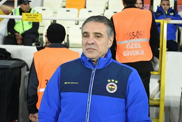 Fenerbahçe'de Ersun Yanal'ın tahtı sallanıyor! Yerine 2 aday gündemde!