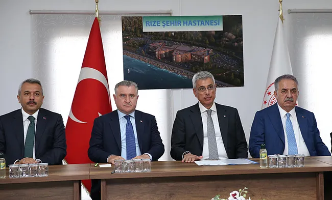 bakan-memisoglu-dunyanin-en-iyi-saglik-hizmetini-sunuyoruz-1785007086294.jpeg