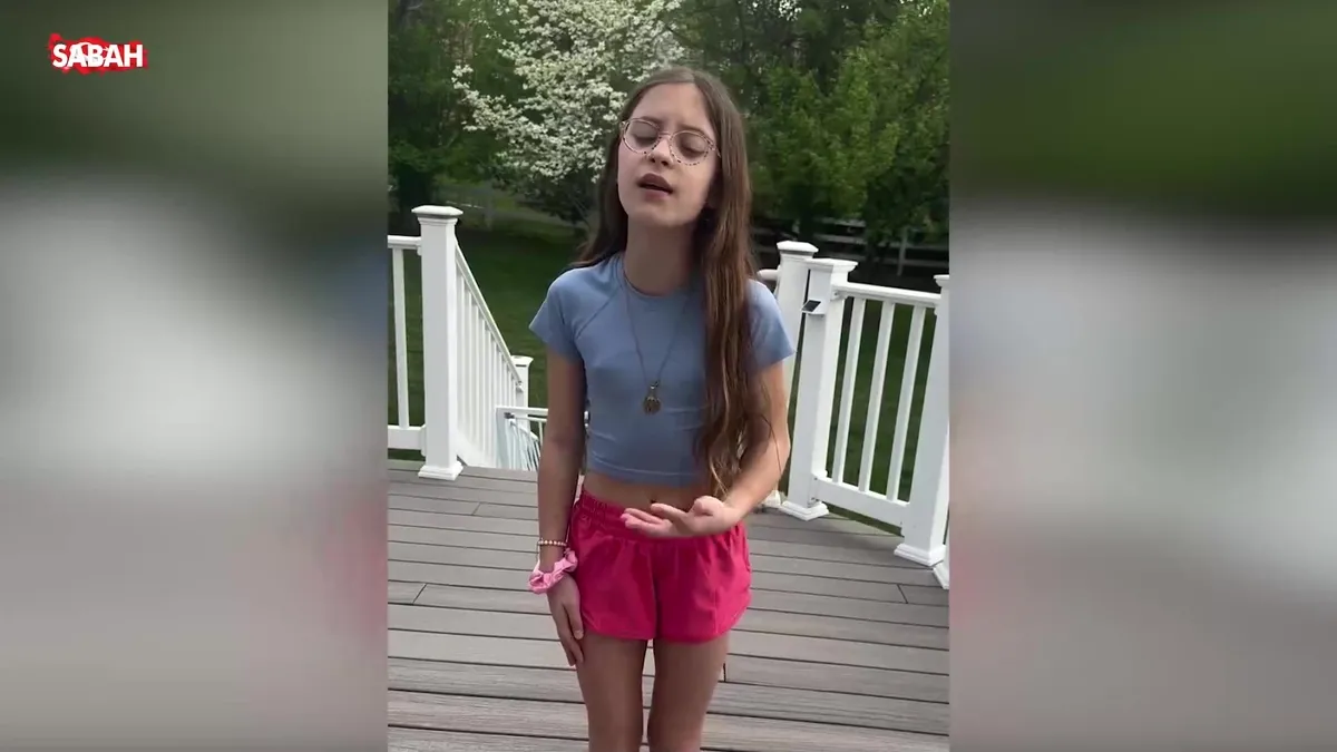 Volkan Konak’ın küçük kızı sesiyle tüyleri diken diken etti: Duyanlar bir daha dinledi… | Video videosunu izle Volkan Konak’ın küçük kızı sesiyle tüyleri diken diken etti: Duyanlar bir daha dinledi… | Video videosunu izle