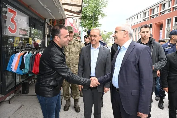 malatyada-deprem-sonrasi-ilk-durum-toplantisi-yapildi-1779298428404.jpg