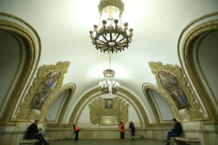 Moskova’nın metrelerce altındaki saray