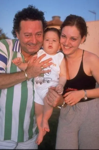 Kayahan filmi ailede kriz çıkardı! Beste Açar 'Gönül Köşkü'nü satıp film çekmek isteyince eski eş İpek Açar'dan yanıt gecikmedi!