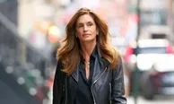 Evlat acısıyla yıkılmıştı! Cindy Crawford’dan 27 yaşında vefat eden oğluna yürek yakan veda mesajı…