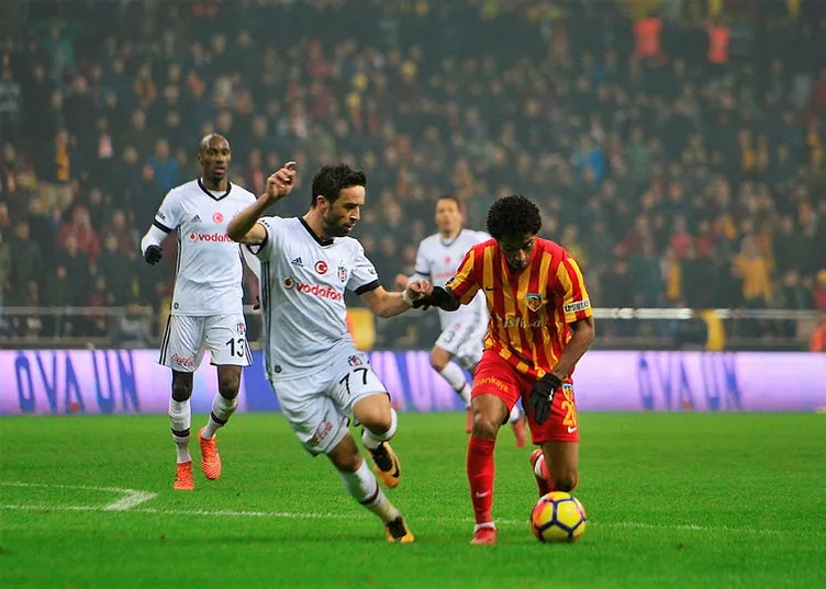 Erman Toroğlu: Hakem maçın içine doğradı