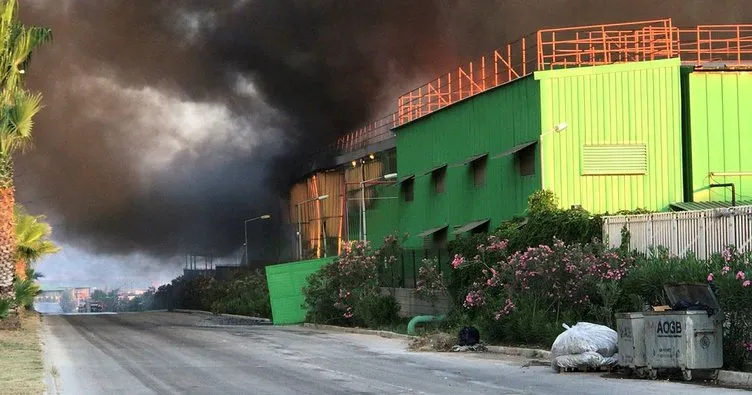 Adana’da nişasta fabrikasında büyük yangın