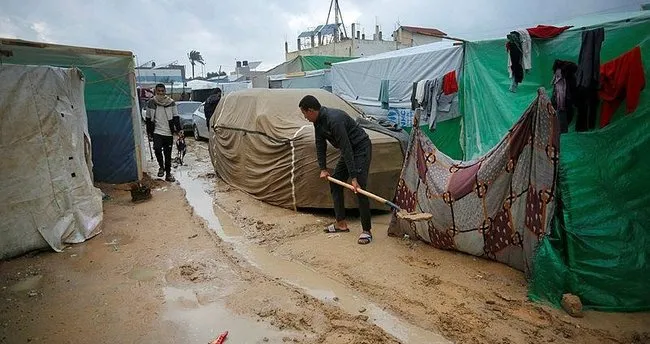 Siyonist İsrail’in göçe zorladığı Filistinlilerin yaşam standartları zorlaşıyor Siyonist İsrail’in göçe zorladığı Filistinlilerin yaşam standartları zorlaşıyor
