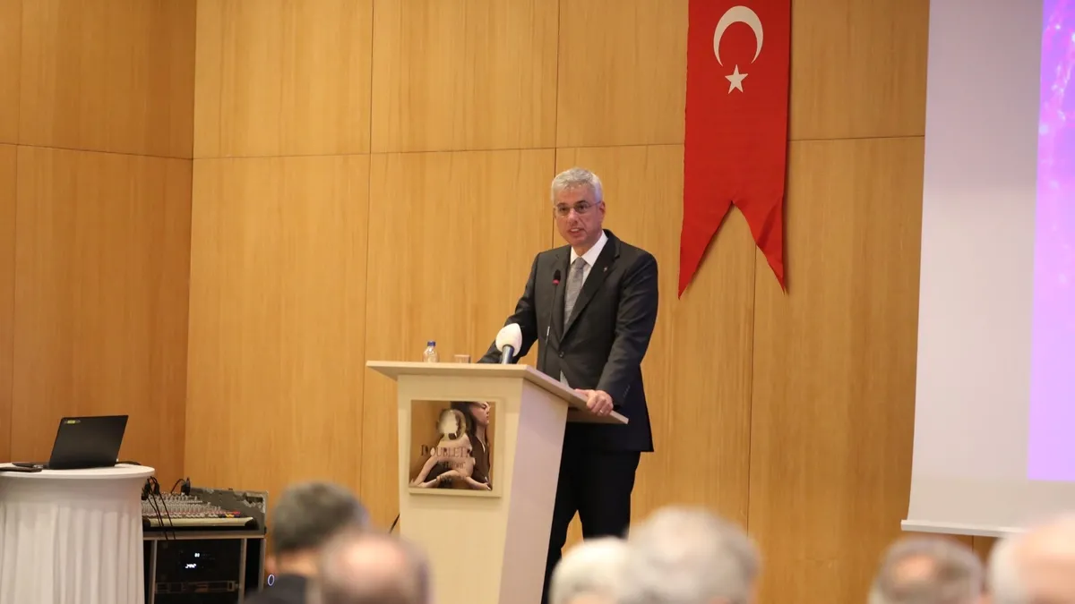 Bakan Memişoğlu: “Çok yakında Türkiye, sağlık sektöründe farklı bir vizyonu ortaya koyacak” Bakan Memişoğlu: “Çok yakında Türkiye, sağlık sektöründe farklı bir vizyonu ortaya koyacak”