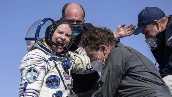 Van Gölü'nün uzaydan fotoğrafını çeken ABD'li Astronot Kate Rubins dünyaya döndü!