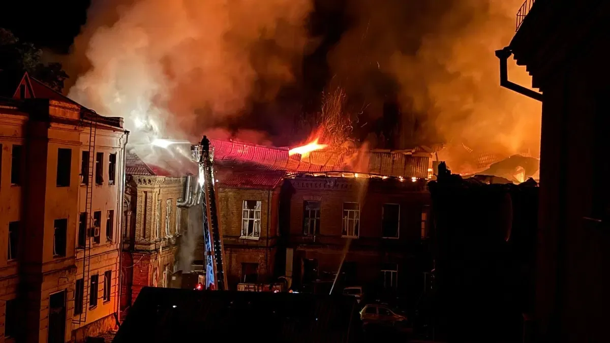 Rusya'dan Ukrayna'daki iletişim ve lojistik merkezlerine İHA saldırısı haber görseli
