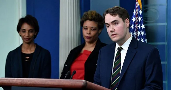 Beyaz Saray, Magill’in Filistin gösterileriyle ilgili sözlerini geri çekmesinden memnun Beyaz Saray, Magill’in Filistin gösterileriyle ilgili sözlerini geri çekmesinden memnun