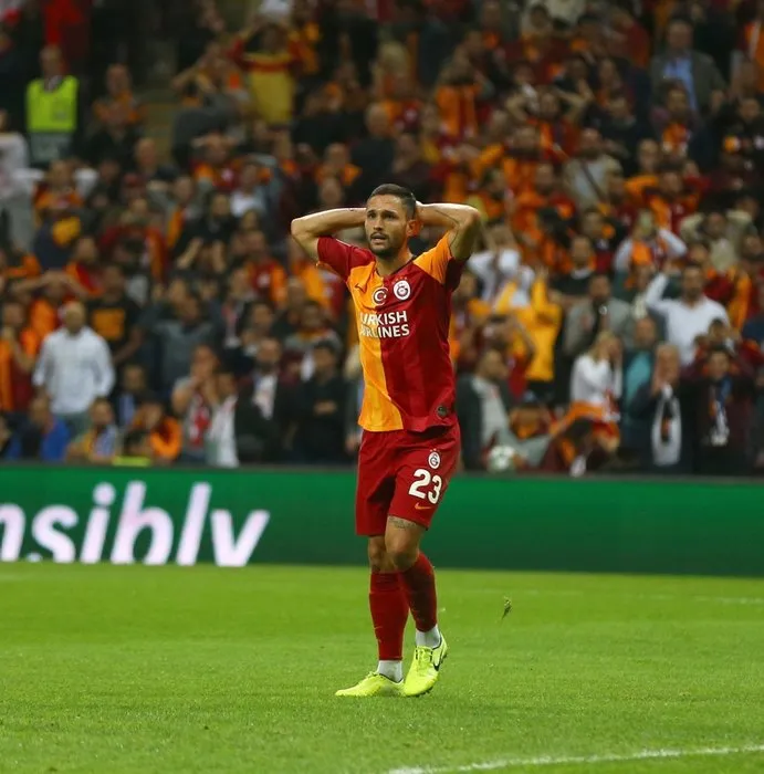 Galatasaray’a süper transfer! Gol kralı...