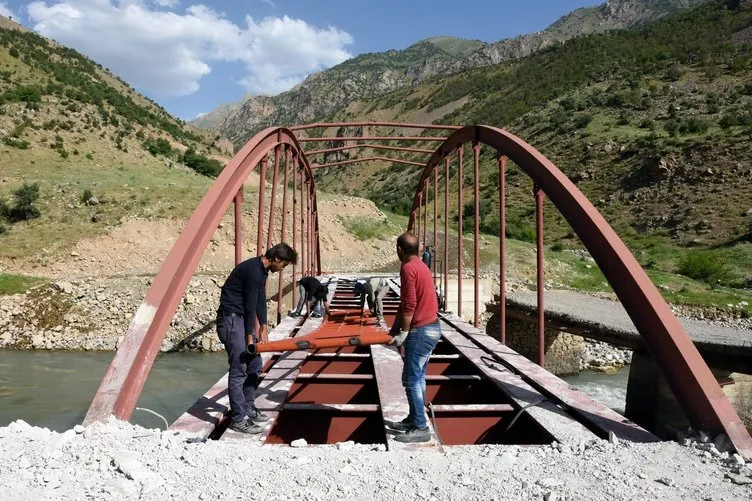 DBP’li belediye PKK’lı teröristler için köprü yaptırmış