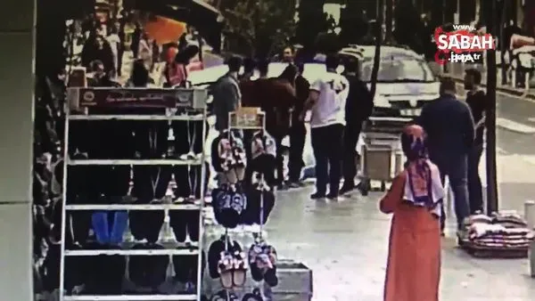 İstanbul’da bıçaklı eş dehşeti kamerada: Kocasını sokak ortasında göğsünden bıçakladı! | Video