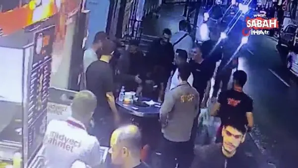 İstanbul’da akıl almaz olay kamerada: Kovulunca müşterilerin üstüne tiner attı | Video