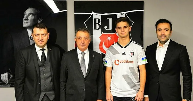 Beşiktaş flaş transfer gelişmesi! O oyuncu Ümraniyespor’a kiralandı...