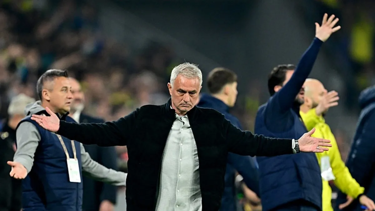 Son dakika: Mourinho'dan muhabire tepki! Kayserispor maçı sonrası sorulan soru...