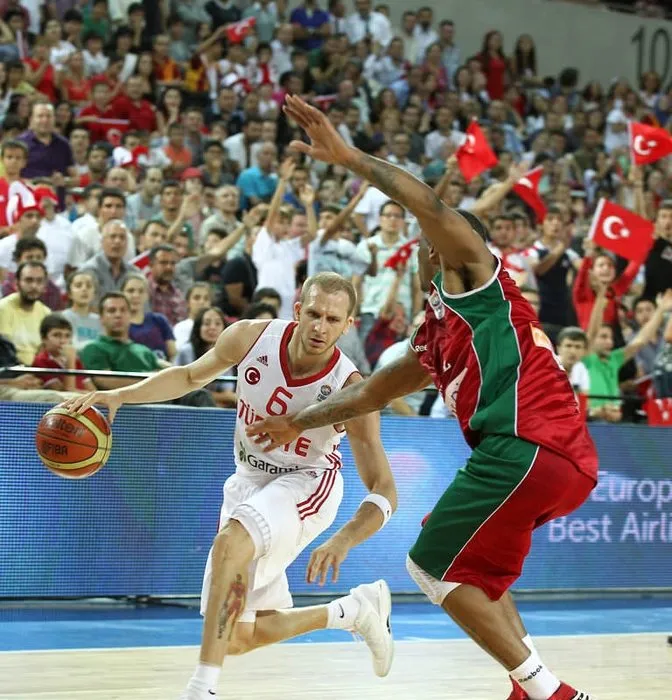 Türkiye – Portekiz basketbol maçından kareler