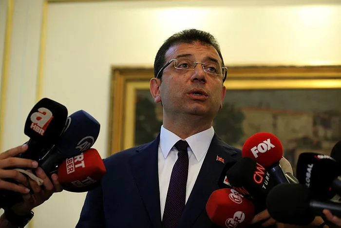 kilicdaroglundan-sonra-imamoglundan-adaylik-aciklamasi-1686488011221.jpg Kılıçdaroğlu canlı yayında 'isteyen herkes olabilir' demişti! İmamoğlu'ndan adaylık açıklaması!